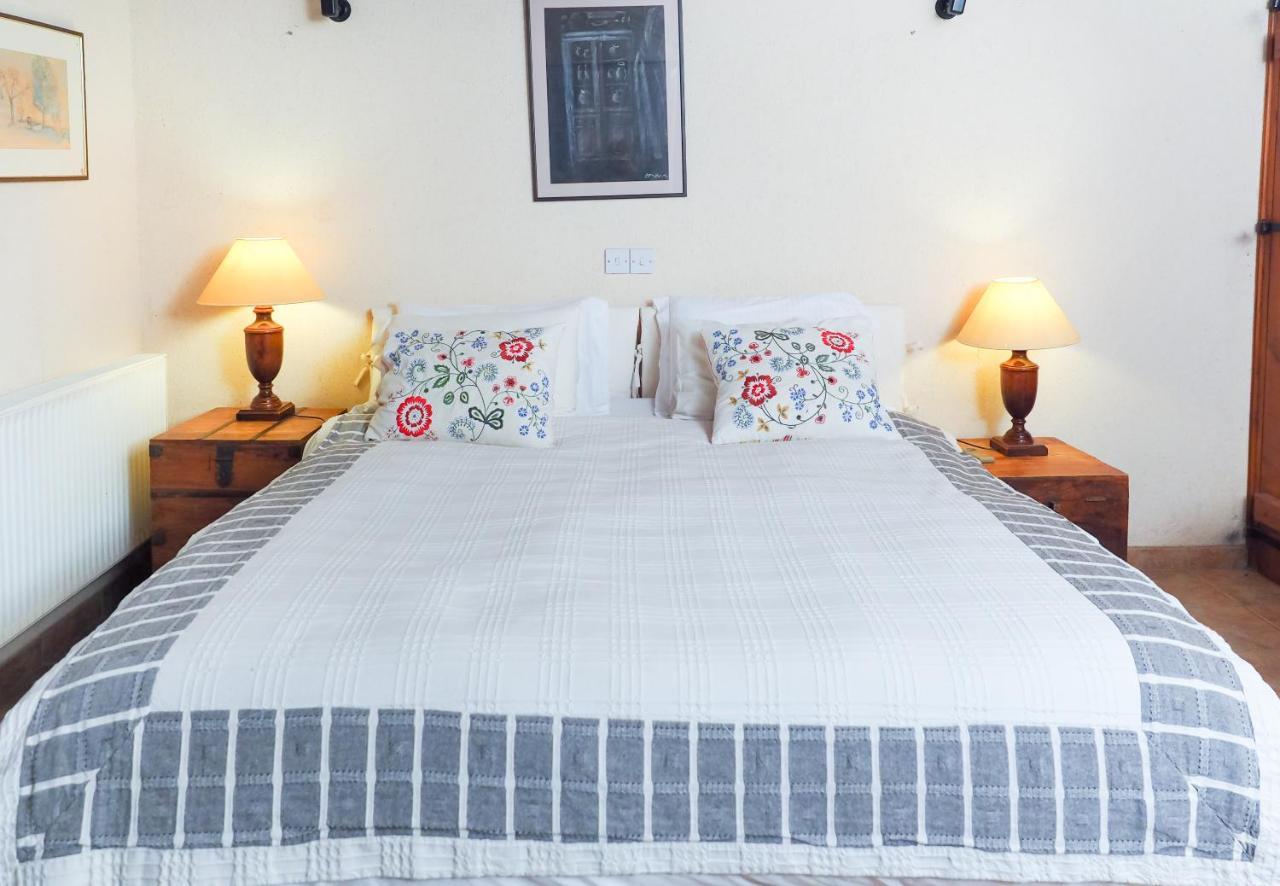 Adamos Hotel Apartments Taşkent Dış mekan fotoğraf