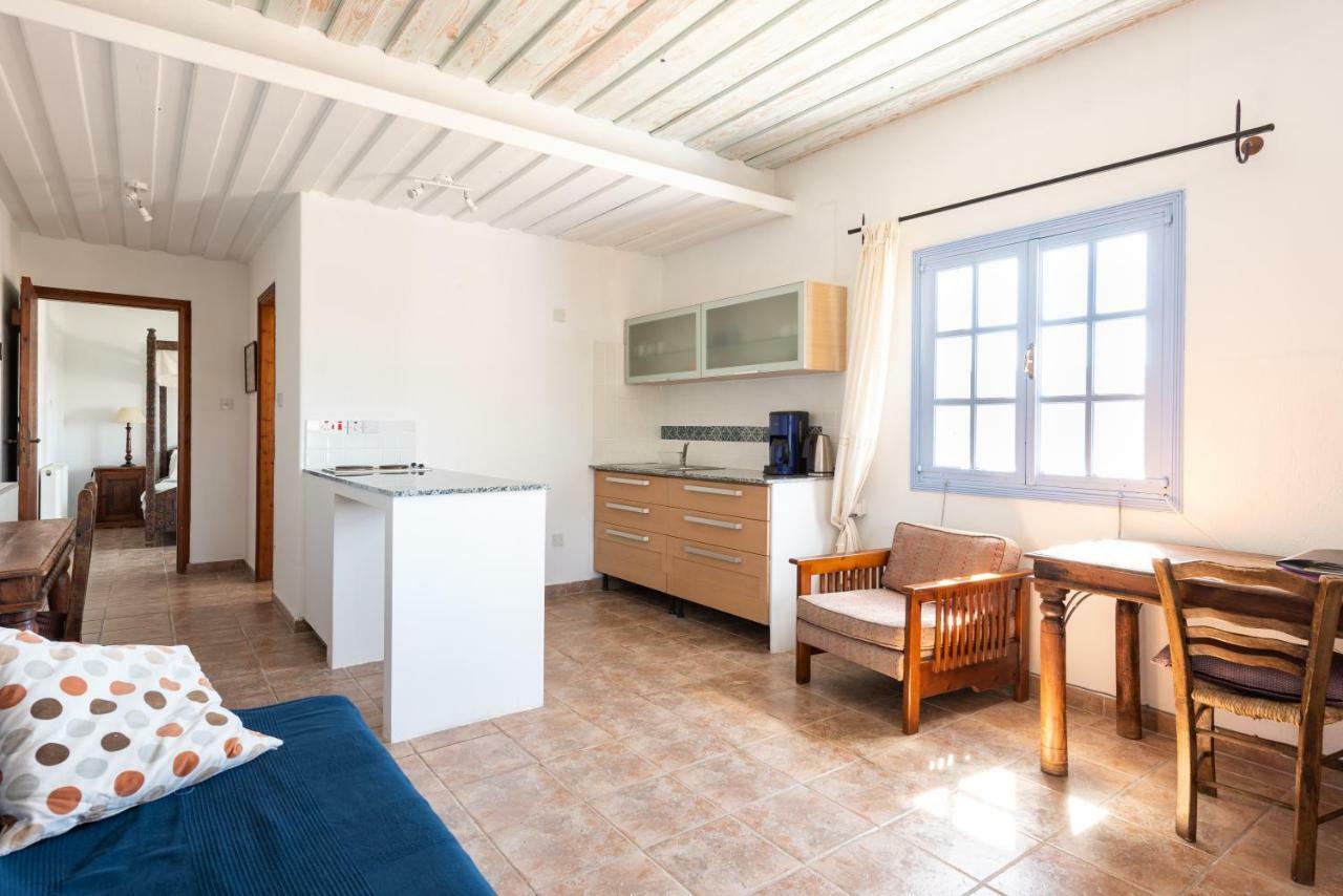 Adamos Hotel Apartments Taşkent Dış mekan fotoğraf